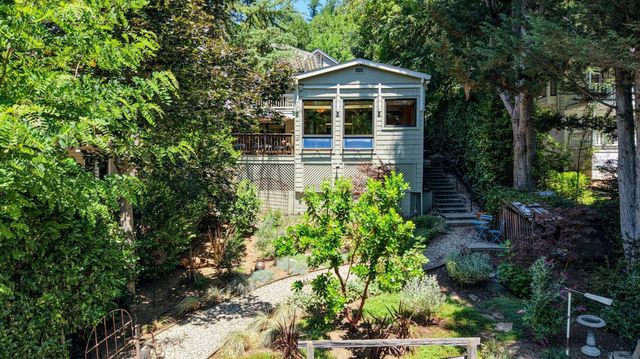 124 Grove St, Nevada City, CA 95959