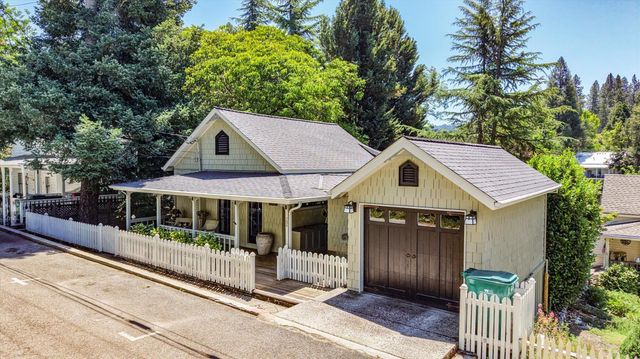 124 Grove St, Nevada City, CA 95959
