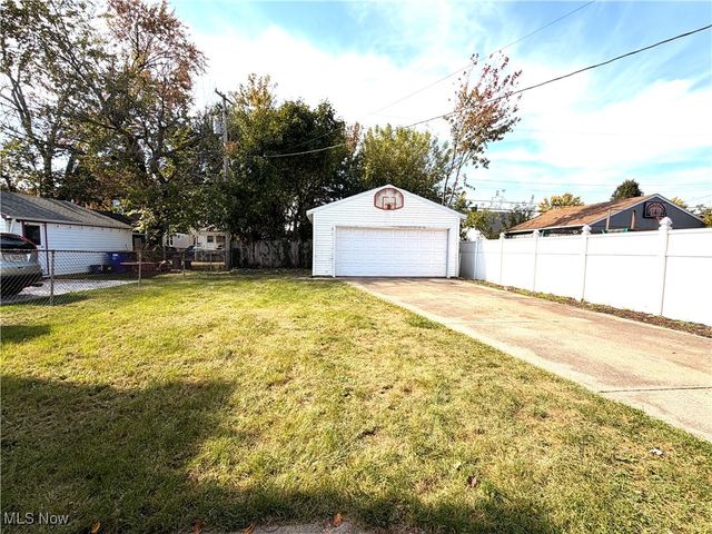 3774 W 135th Street, Cleveland, OH 44111