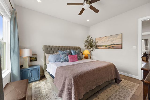 2323 Warhol Way, Houston, TX 77091