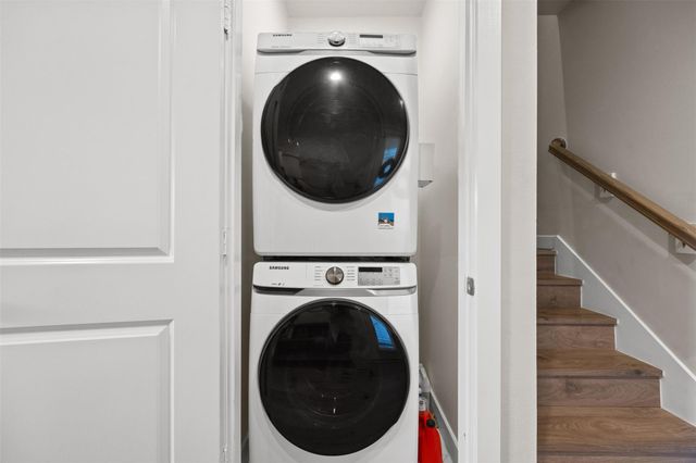 2323 Warhol Way, Houston, TX 77091