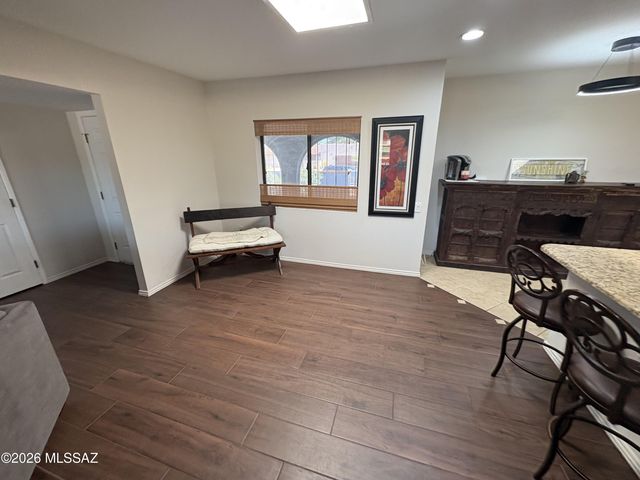 1211 N Paseo Del Cervato, Green Valley, AZ 85614