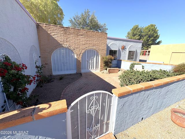 1211 N Paseo Del Cervato, Green Valley, AZ 85614