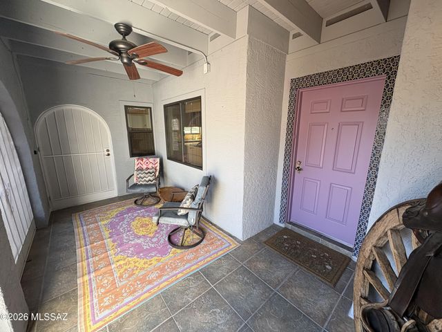 1211 N Paseo Del Cervato, Green Valley, AZ 85614