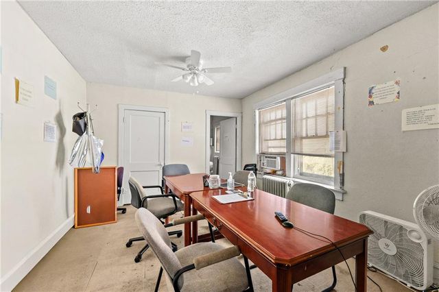 3800 Agnes Avenue, Kansas City, MO 64130