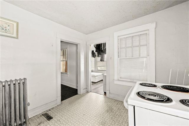 3800 Agnes Avenue, Kansas City, MO 64130
