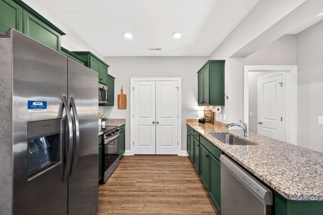 2715 Gertie Dr, Murfreesboro, TN 37127