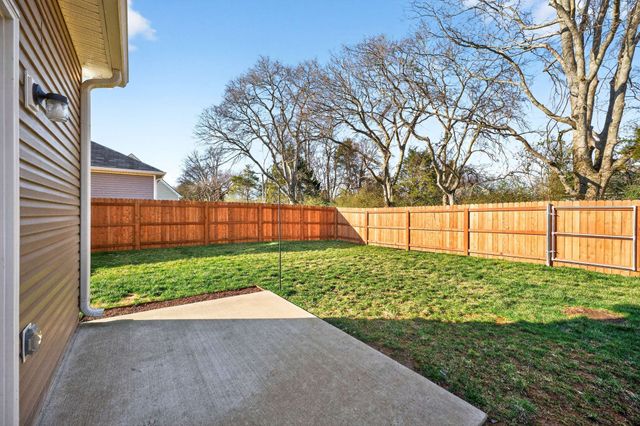 2715 Gertie Dr, Murfreesboro, TN 37127