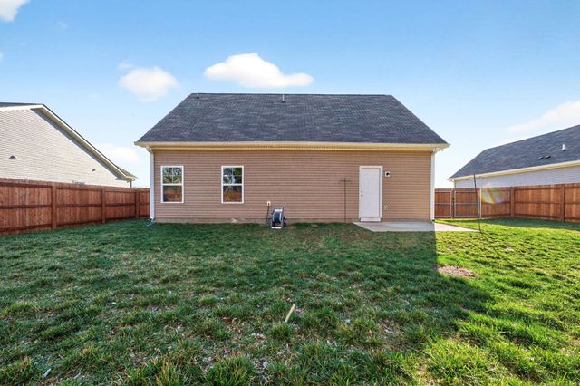 2715 Gertie Dr, Murfreesboro, TN 37127