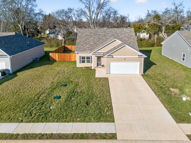 2715 Gertie Dr, Murfreesboro, TN 37127