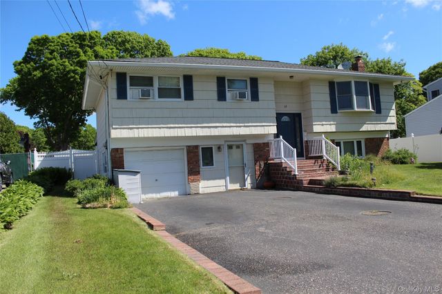 69 Appel Drive E, Shirley, NY 11967