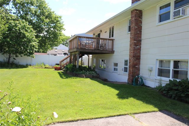 69 Appel Drive E, Shirley, NY 11967