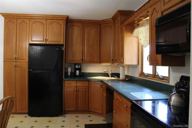 69 Appel Drive E, Shirley, NY 11967