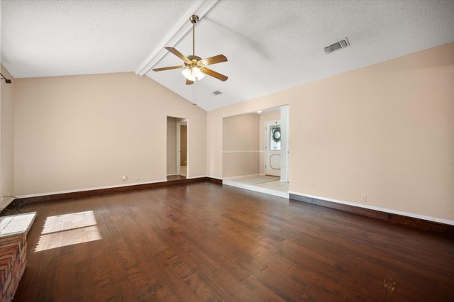 308 Rhineland Road, Benbrook, TX 76126