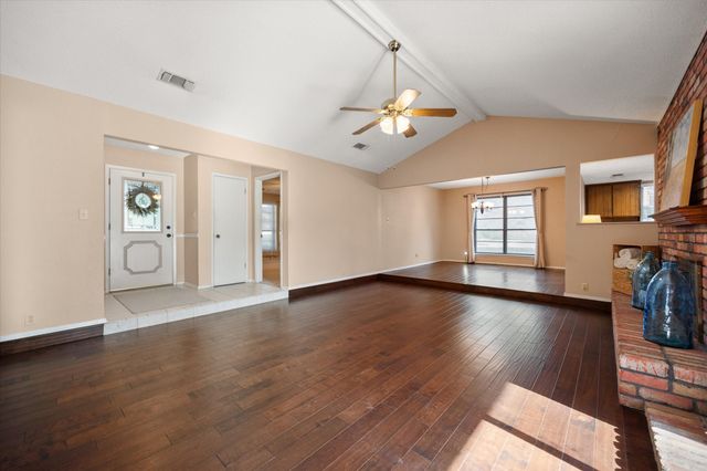 308 Rhineland Road, Benbrook, TX 76126