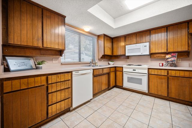 308 Rhineland Road, Benbrook, TX 76126