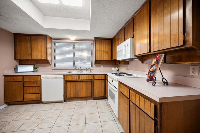 308 Rhineland Road, Benbrook, TX 76126