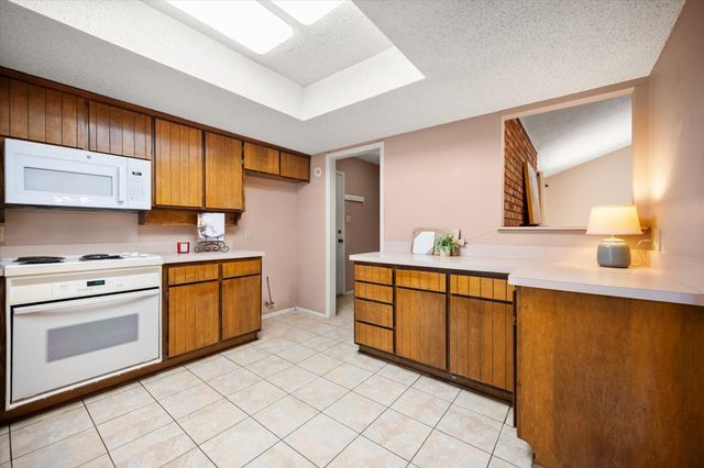 308 Rhineland Road, Benbrook, TX 76126