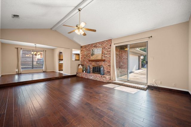 308 Rhineland Road, Benbrook, TX 76126