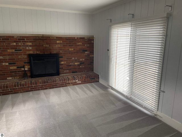 22501 Visnaw Street, St Clair Shores, MI 48081