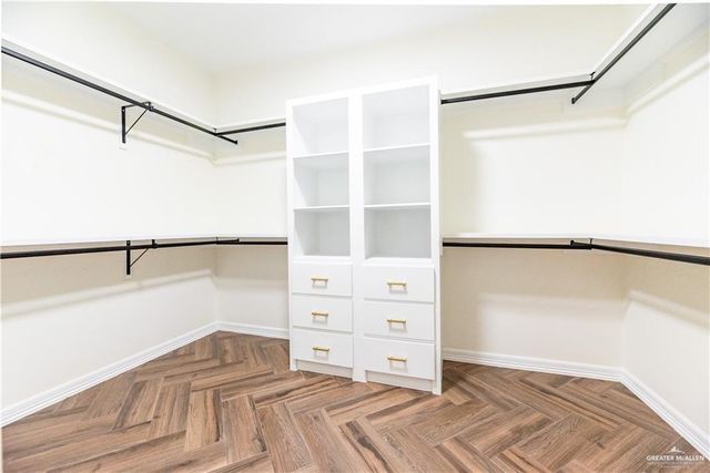 9118 N 25th Lane, Mcallen, TX 78504