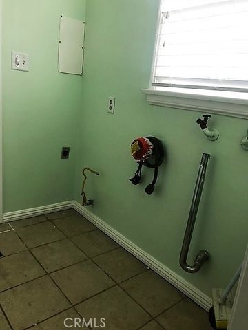 508 El Prado, Bakersfield, CA 93304