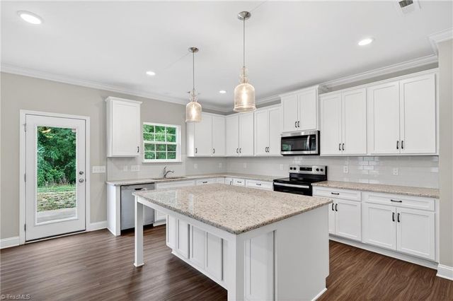 4220 Canter Creek Lane, High Point, NC 27262