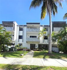 3582 NE 171st Street 307, North Miami Beach, FL 33160