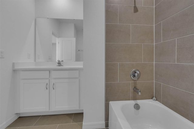 5694 STOCKADE BOULEVARD, St Cloud, FL 34771