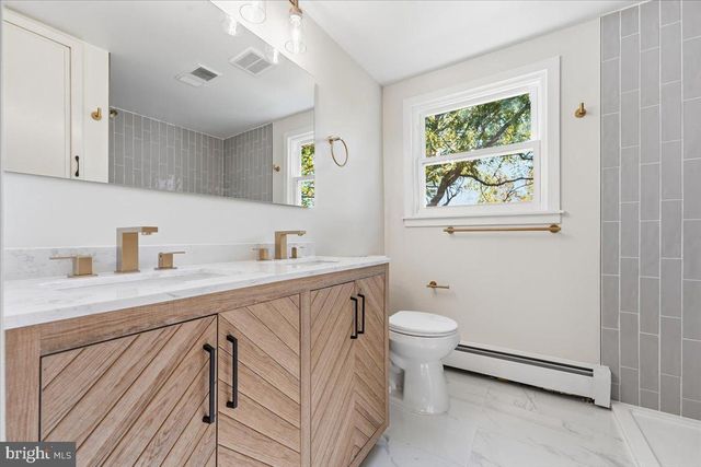 1830 FLINTLOCK CIR, Lansdale, PA 19446