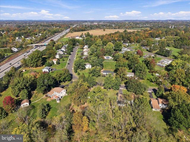 1830 FLINTLOCK CIR, Lansdale, PA 19446