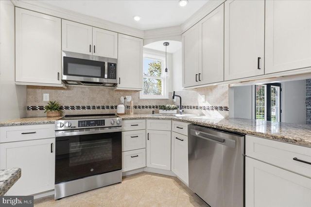 1830 FLINTLOCK CIR, Lansdale, PA 19446