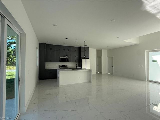 1121 Florence ST E, Lehigh Acres, FL 33974