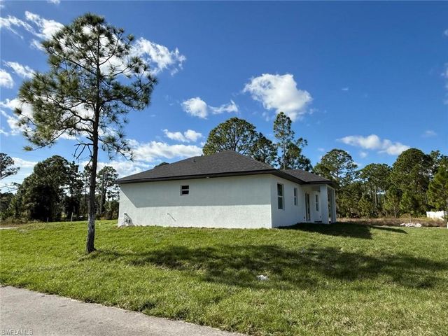 1121 Florence ST E, Lehigh Acres, FL 33974