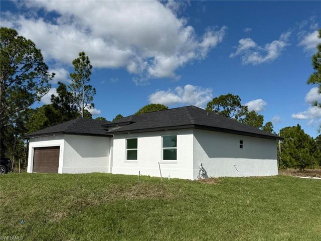 1121 Florence ST E, Lehigh Acres, FL 33974