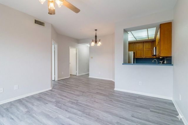 793 Davis Road 215, League City, TX 77573