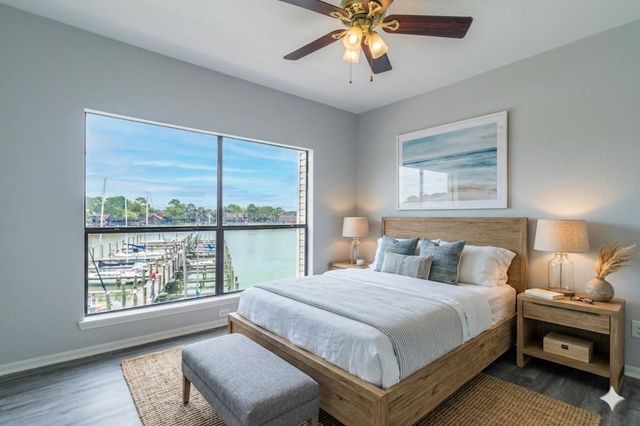 793 Davis Road 215, League City, TX 77573