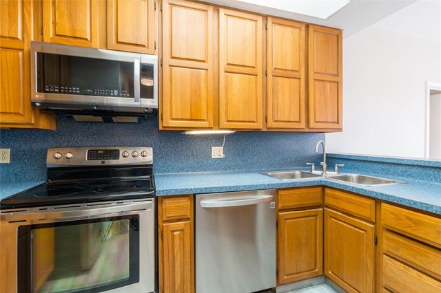 793 Davis Road 215, League City, TX 77573