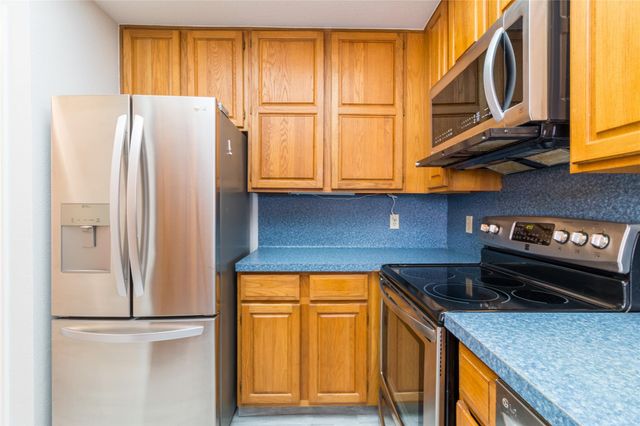 793 Davis Road 215, League City, TX 77573
