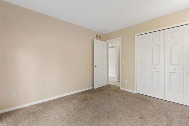 16725 Pearlcreek Court, Macomb, MI 48042