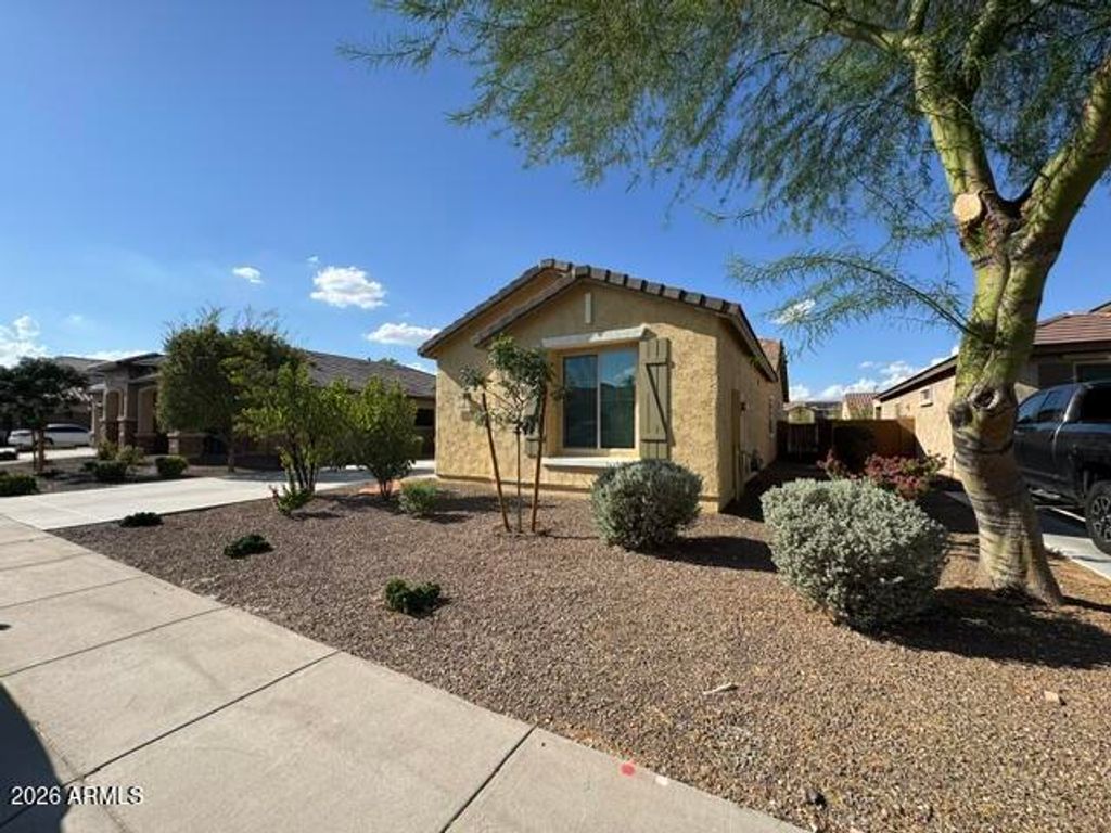 25952 W BURNETT Road, Buckeye, AZ 85396 — photo 4
