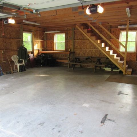 2255 Copper Kettle Highway, Middlecreek Twp, PA 15557