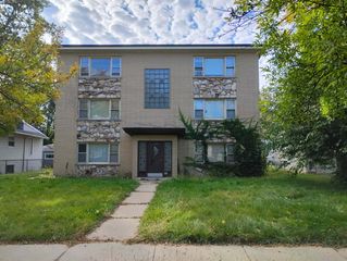 555 W 111TH Street, Chicago, IL 60628