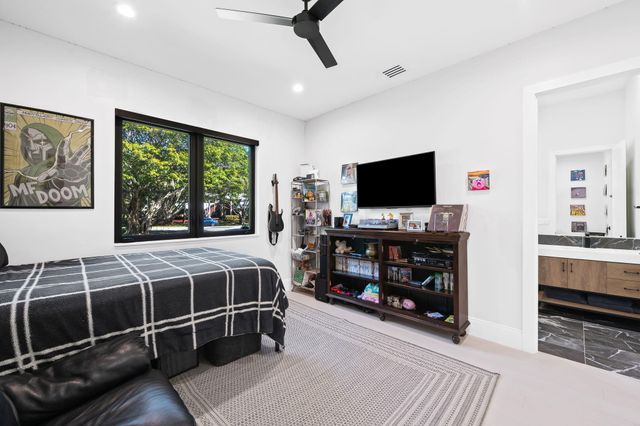 18338 Guardian Circle, Boca Raton, FL 33496