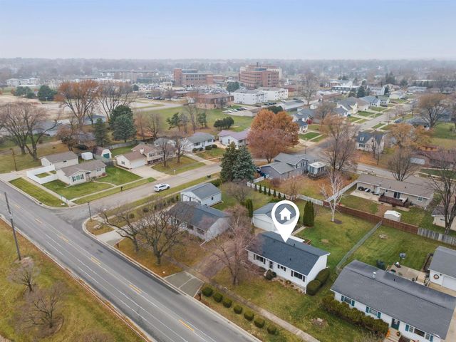 611 E San Marnan Drive, Waterloo, IA 50702