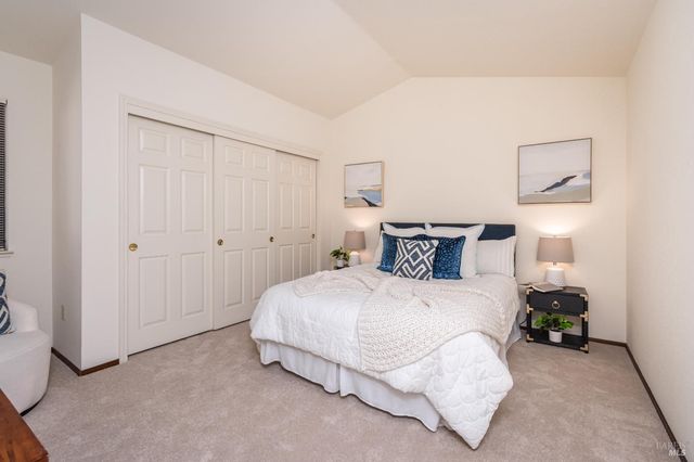 80 Fountain Grove Cir, Napa, CA 94558