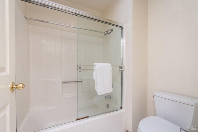 80 Fountain Grove Cir, Napa, CA 94558