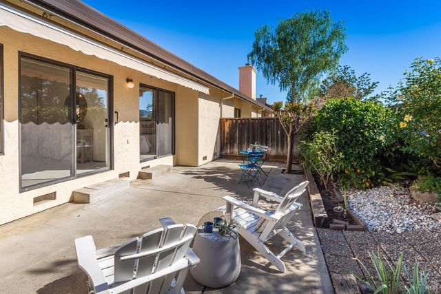 80 Fountain Grove Cir, Napa, CA 94558