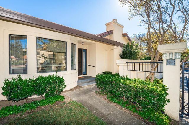 80 Fountain Grove Cir, Napa, CA 94558