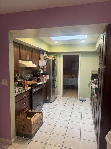 1641 NW 36th Court, Oakland Park, FL 33309